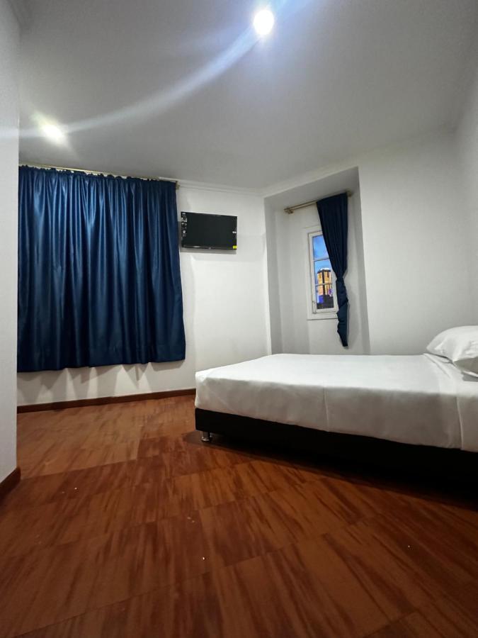 Hotel Artistico Bogota Bagian luar foto
