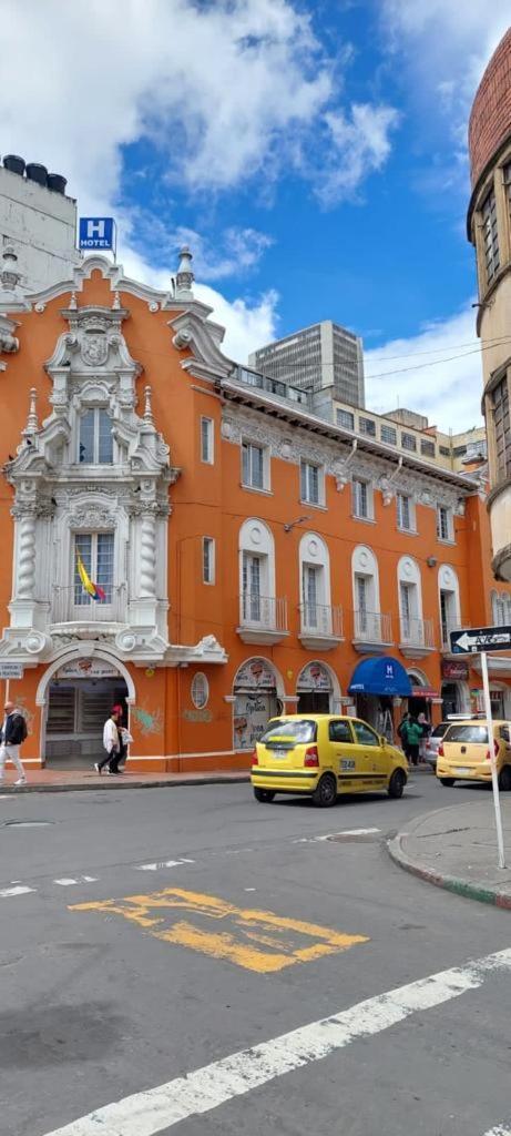 Hotel Artistico Bogota Bagian luar foto