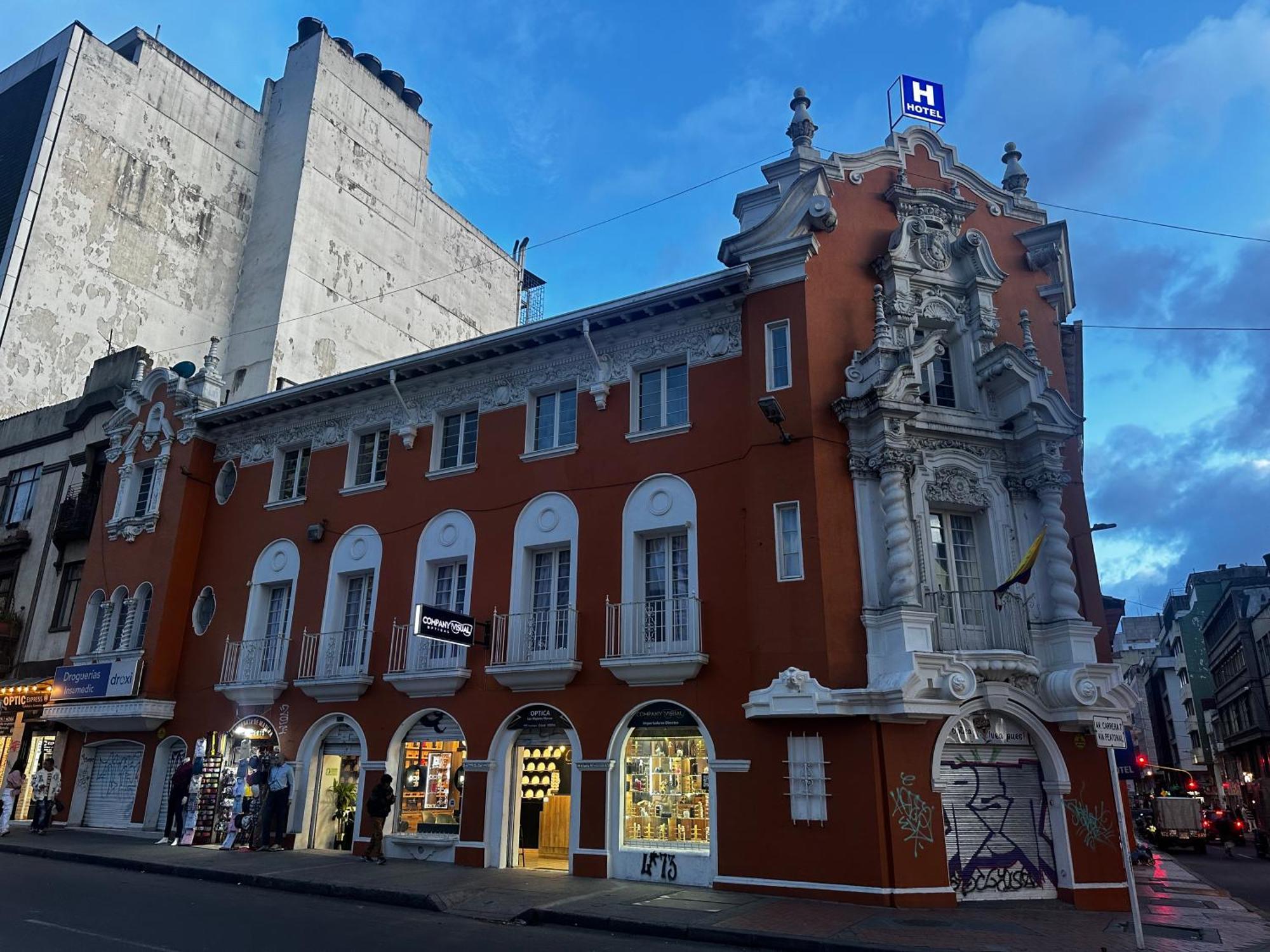 Hotel Artistico Bogota Bagian luar foto